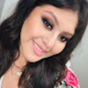 Meet your Posher, Iris